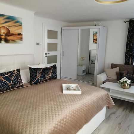 Apartman Deluxe Cheb Dış mekan fotoğraf