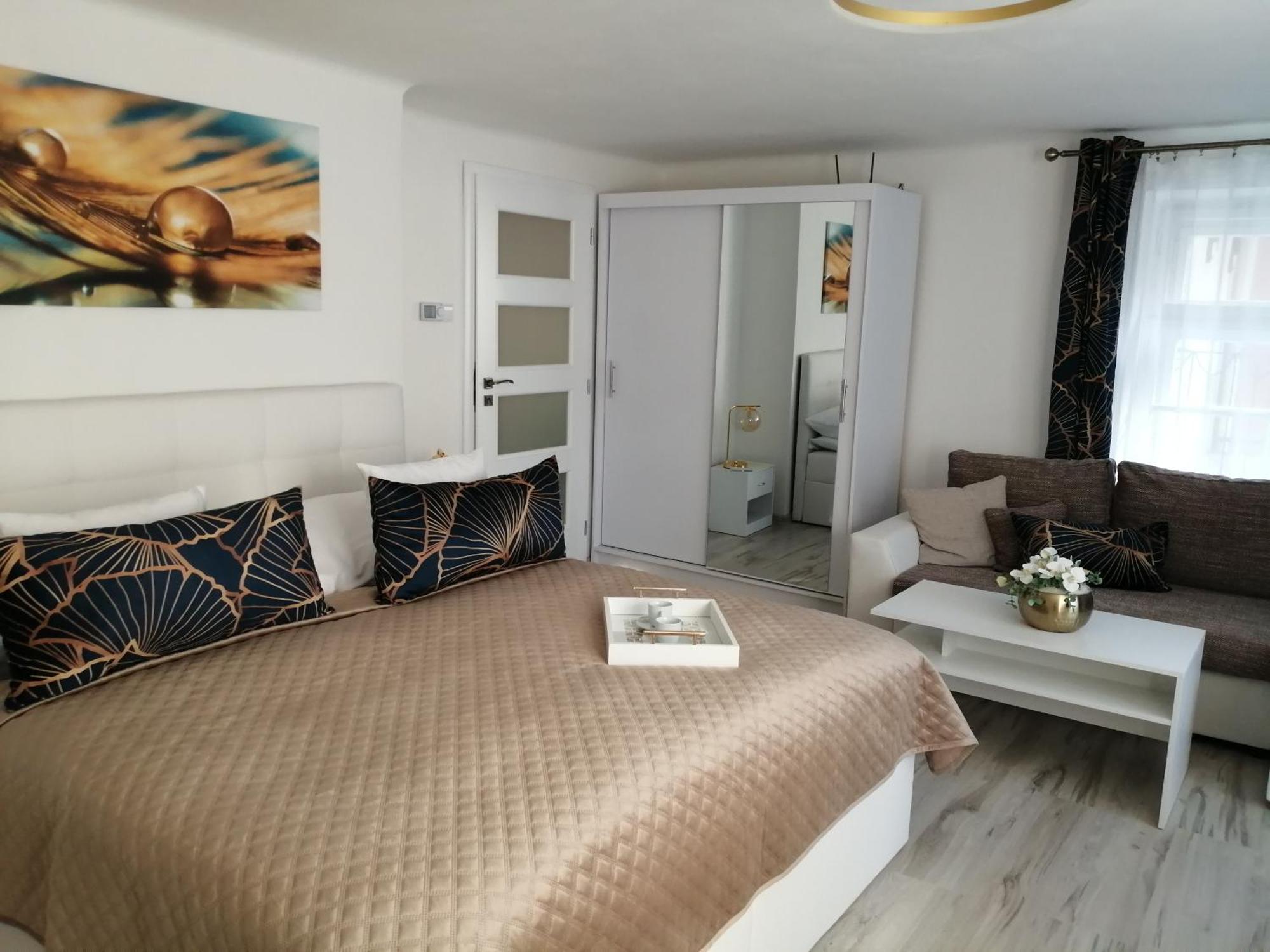 Apartman Deluxe Cheb Dış mekan fotoğraf